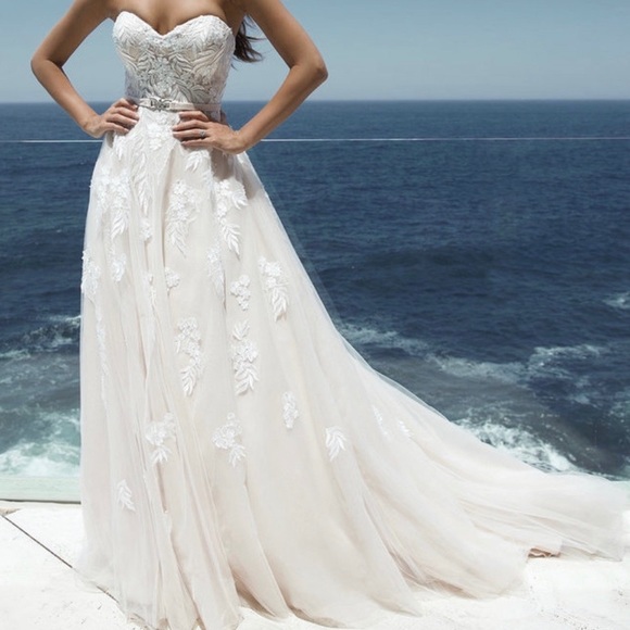 Wedding Gown • MIA SOLANO • PIA • 14 - Picture 2 of 8